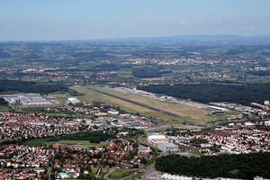 Autopůjčovna Friedrichshafen Leti&scaron;tě