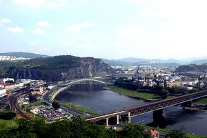 Autopůjčovna �st� nad Labem